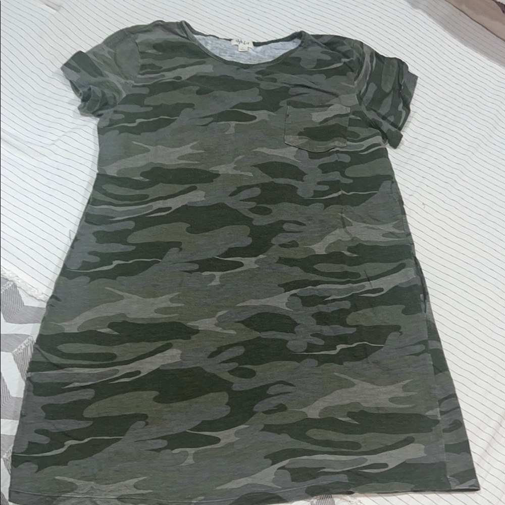 Style & Co. Green Camouflage Top